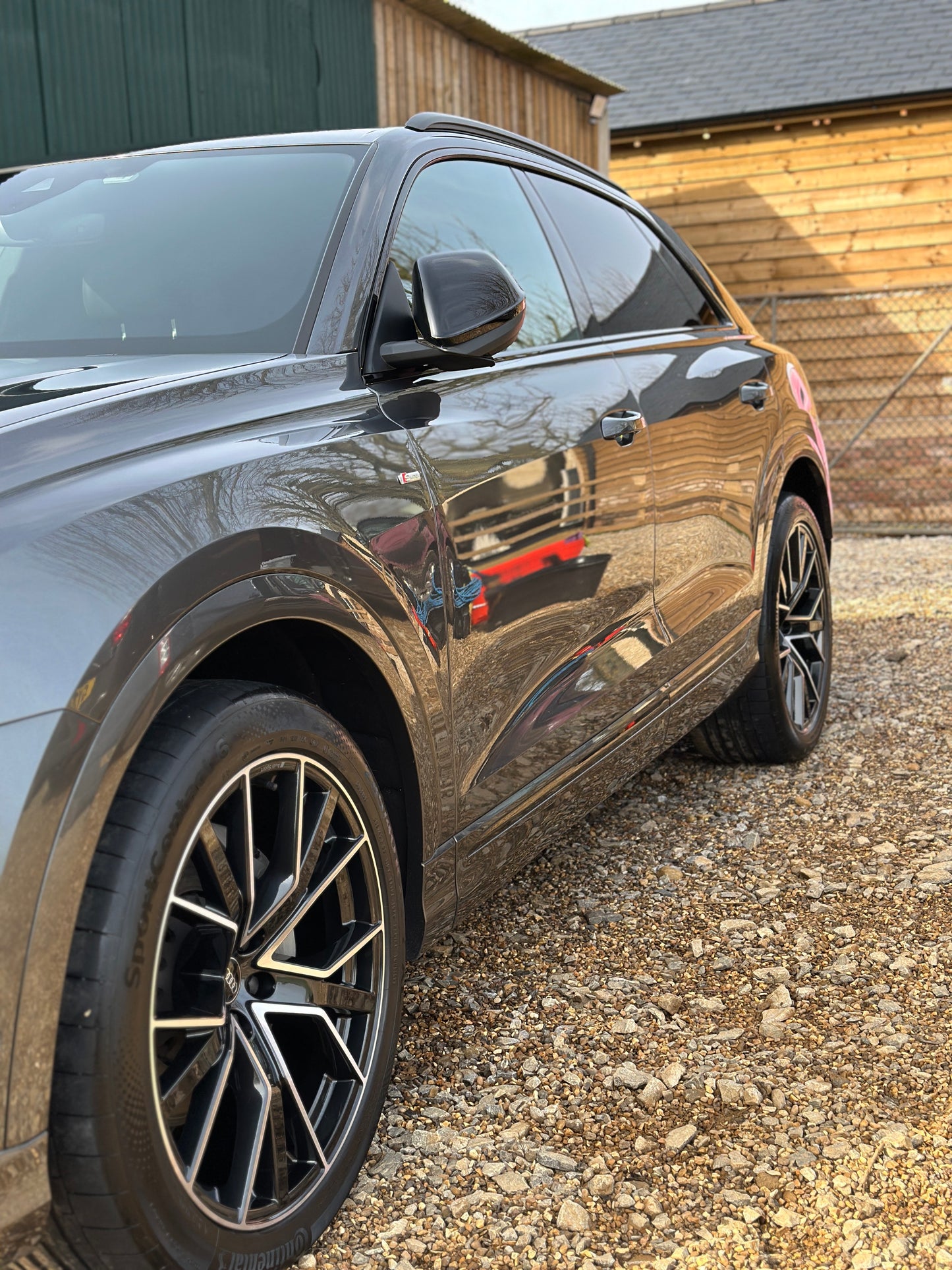 Professional car detailing on 2023 audi q8 in northampton