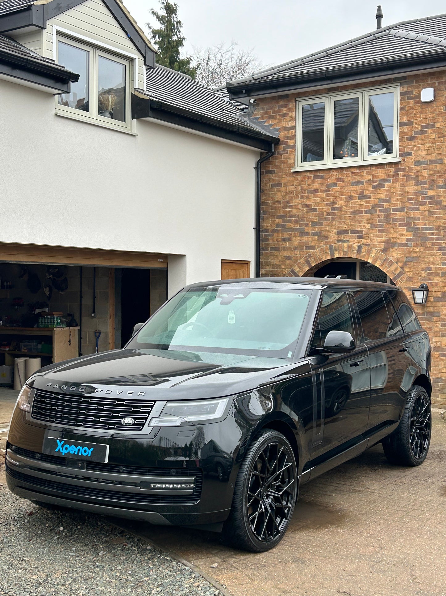 car detailing in Northamptonshire on blacked out range rover, high end vehicle
