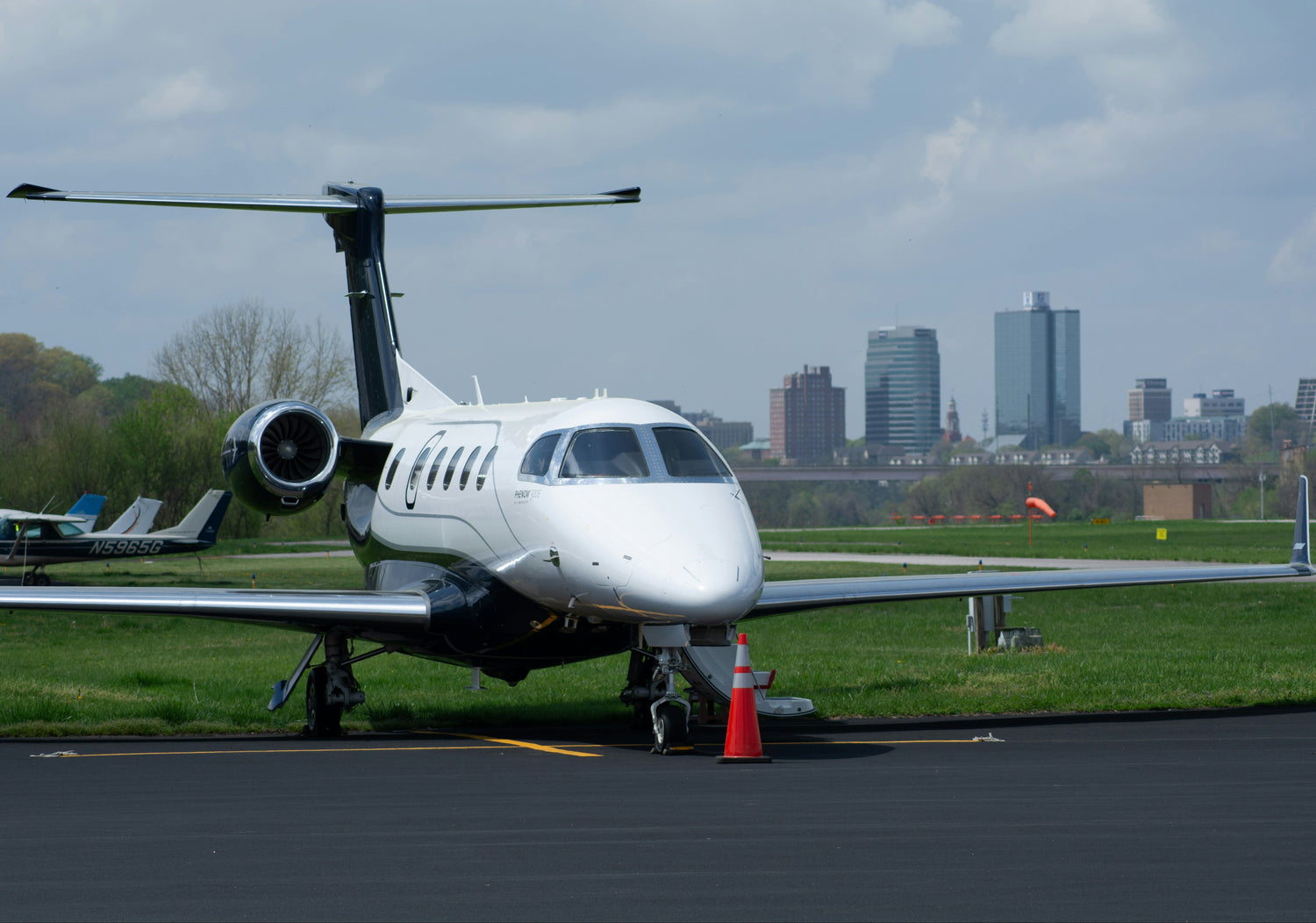 Private Jet detailed mobile